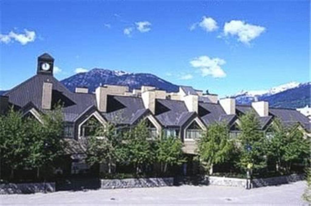 Powder'S Edge By Latour Hotels And Resorts Whistler Exterior foto